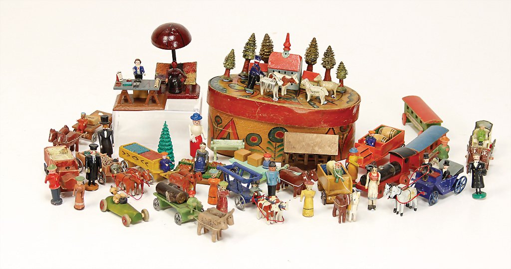 large mixed lot Erzgebirge, miniatures, horse and: large mixed lot Erzgebirge, miniatures, horse and carts, market scenes, figures, small box made of chipboard with 4 figures and building, a lot of it with tin wheels German Description gr. Konv. Erzge