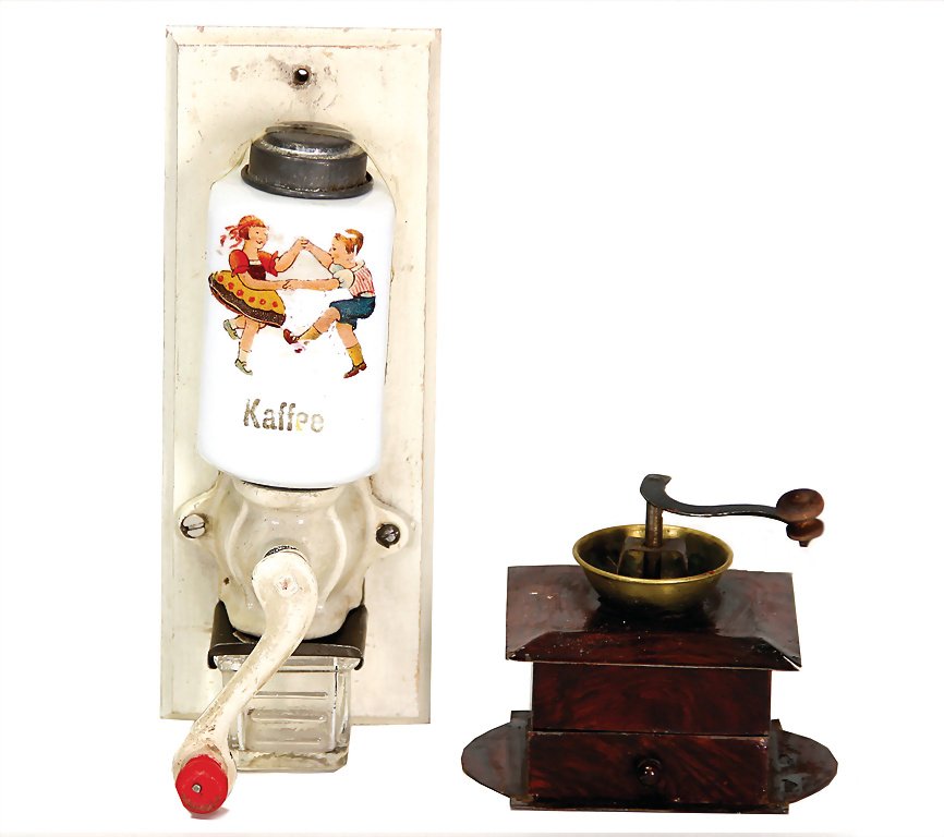 ROCK & GRANER 2 pieces, 1 Rock & Graner coffee grinder,: ROCK & GRANER 2 pieces, 1 Rock & Graner coffee grinder, sheet metal, depth : 6 cm, width : 6 cm, good condition, 1 wall coffee grinder, porcelain, 14 cm German Description ROCK & GRANER 2 Teile, 1 Roc