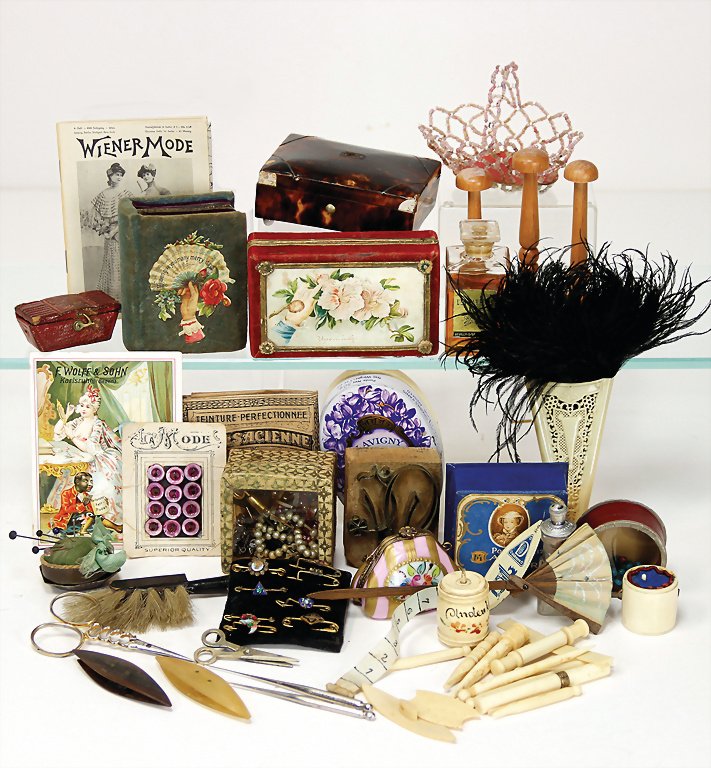 decoration pieces for shop, sewing utensils, ivory,: decoration pieces for shop, sewing utensils, ivory, Trousseau, 1 tape measure, ivory, and many more, please have a look at it, unusual German Description Ausschmückungsteile für Kaufladen, Nähutens
