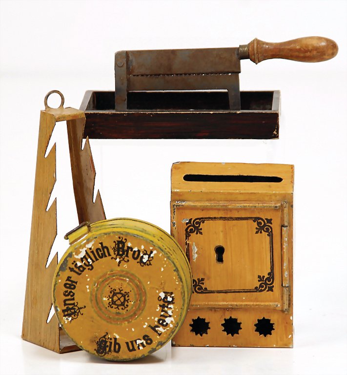 decoration pieces for a doll kitchen, sugar crusher,: decoration pieces for a doll kitchen, sugar crusher, 10.5 cm, bread box, sheet metal, varnished, small mailbox, sheet metal, varnished, plate shelf German Description Ausschmückungsteile f. Puppenkü