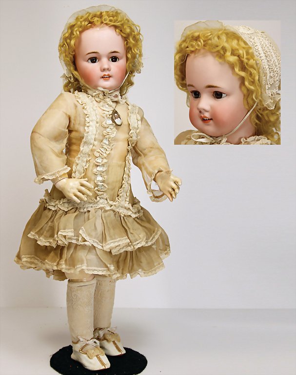 SIMON & HALBIG für JUMEAU biscuit porcelain socket head: SIMON & HALBIG für JUMEAU biscuit porcelain socket head doll, brown sleepy eyes, opened mouth, line of upper teeth, marked Dep, French jointed body, old clothes, 77 cm, curly mohair wig German Descri