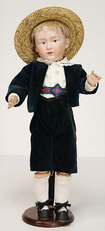 HEUBACH sun, character boy, marked 6, 42 cm, bisque: HEUBACH sun, character boy, marked 6, 42 cm, bisque socket head, blue Intaglio eyes, closed mouth, dimple at chin, jointed body, old mohair wig German Description HEUBACH Sonne, Charakterjunge, gem. 6