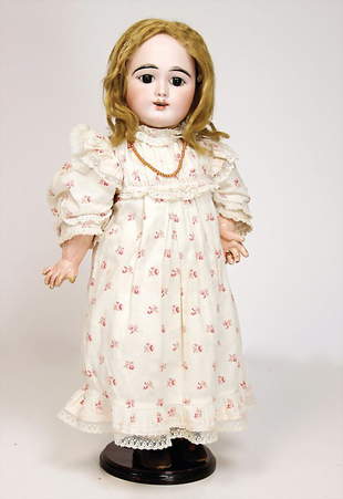 Jumeau Eden Bebe Paris No 7 Bisque Porcelain Socket Sep 26 Ladenburger Spielzeugauktion Gmbh In Germany Jumeau Eden Bebe Paris No 7 Bisque Porcelain Socket Sep 26 Ladenburger Spielzeugauktion Gmbh In Germany