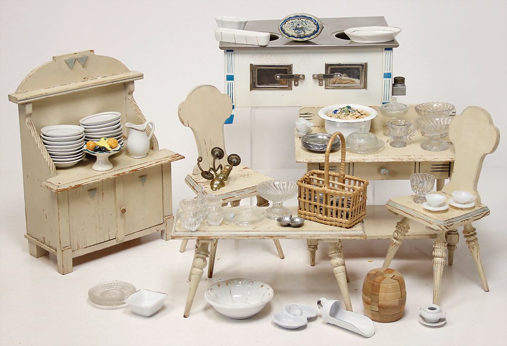 Puppenküche-Möbelprogramm, mit Herd, u. reichhaltig (1 of 1)