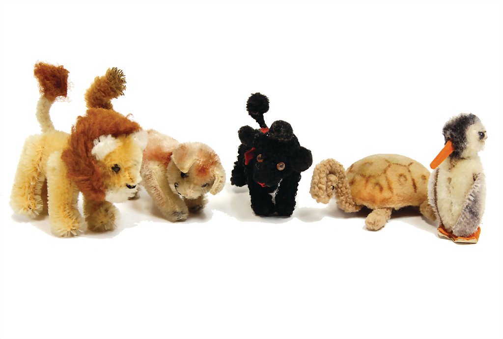 SCHUCO 5 pieces ark figures, 6.5-8 cm lion, penguin, (1 of 1)