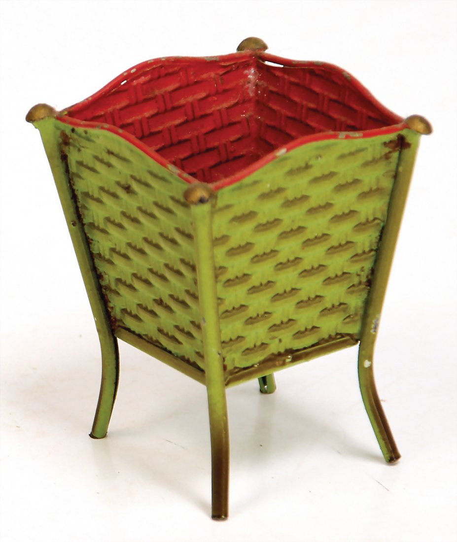 laundry basket, probably Mrklin, handpainted sheet (1 of 1)