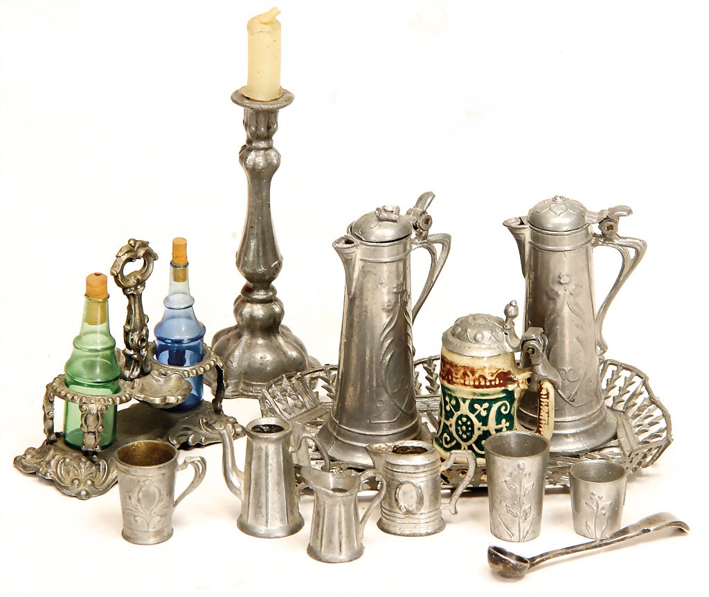 mixed lot decoration for dollhouse, tin, 2 jugs, (1 of 1)