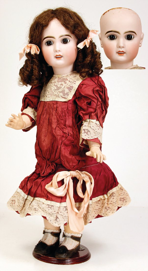 Depose TETE Jumeau, doll with bisque head, France, 56: Depose TETE Jumeau, doll with bisque head, France, 56 cm, socket head, brown fix inset glass eyes, opened mouth, upper teeth, pierced ears, French jointed body, 1 x colorwise retouched, real hair wig 