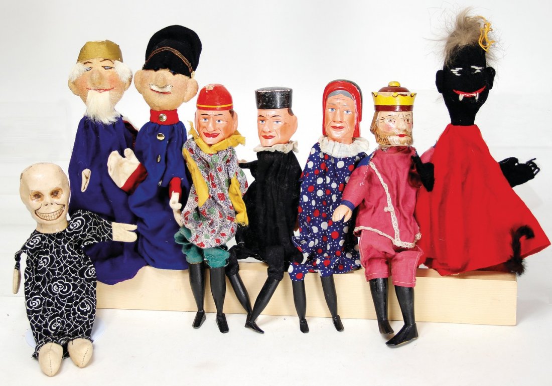 8 Handspielpuppen, 3x Filz, 4x Holz geschnitzt, 1x mit: 8 Handspielpuppen, 3x Filz, 4x Holz geschnitzt, 1x mit Papiermach-Kopf