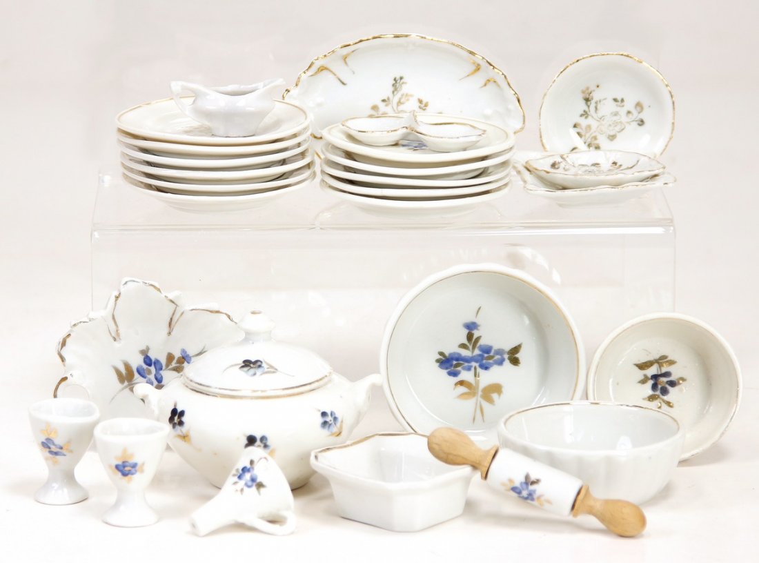 2x Puppen-Speiseservice, Porzellan, 1x mit Goldrand, (1 of 1)