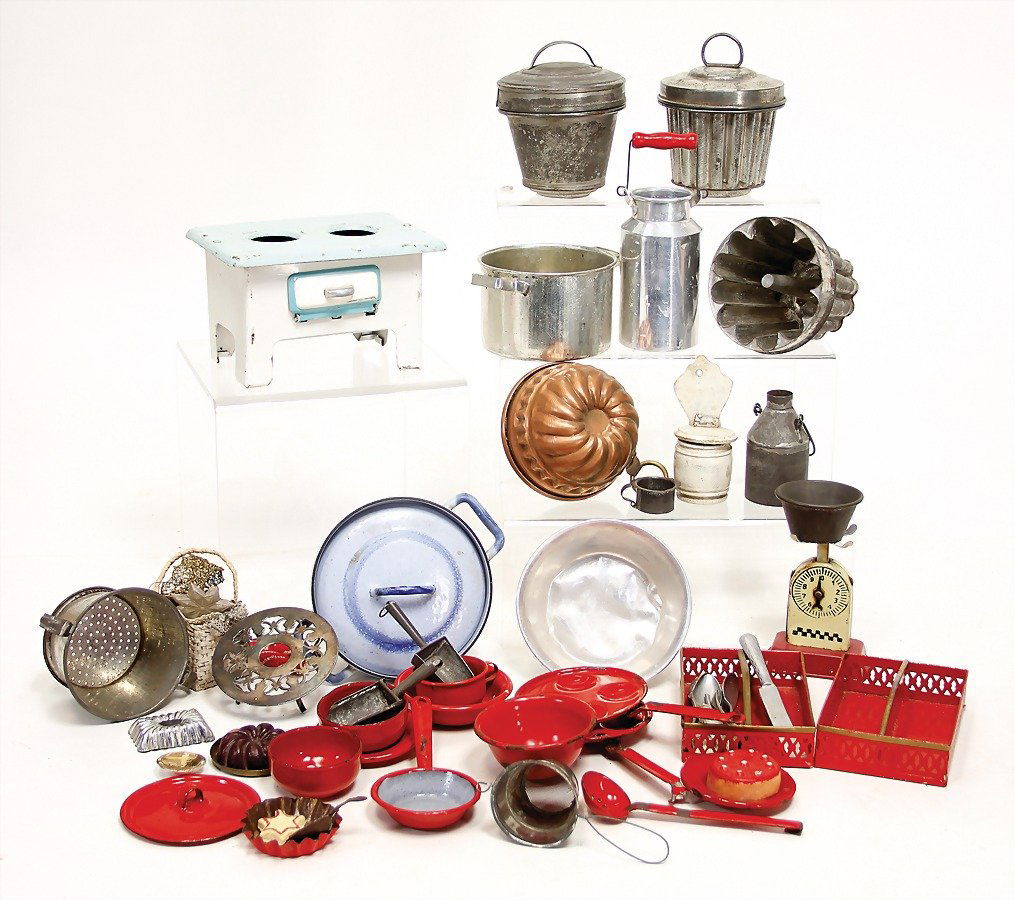 Schönes Konv. Puppenküchenzubehör, u.a. (1 of 1)