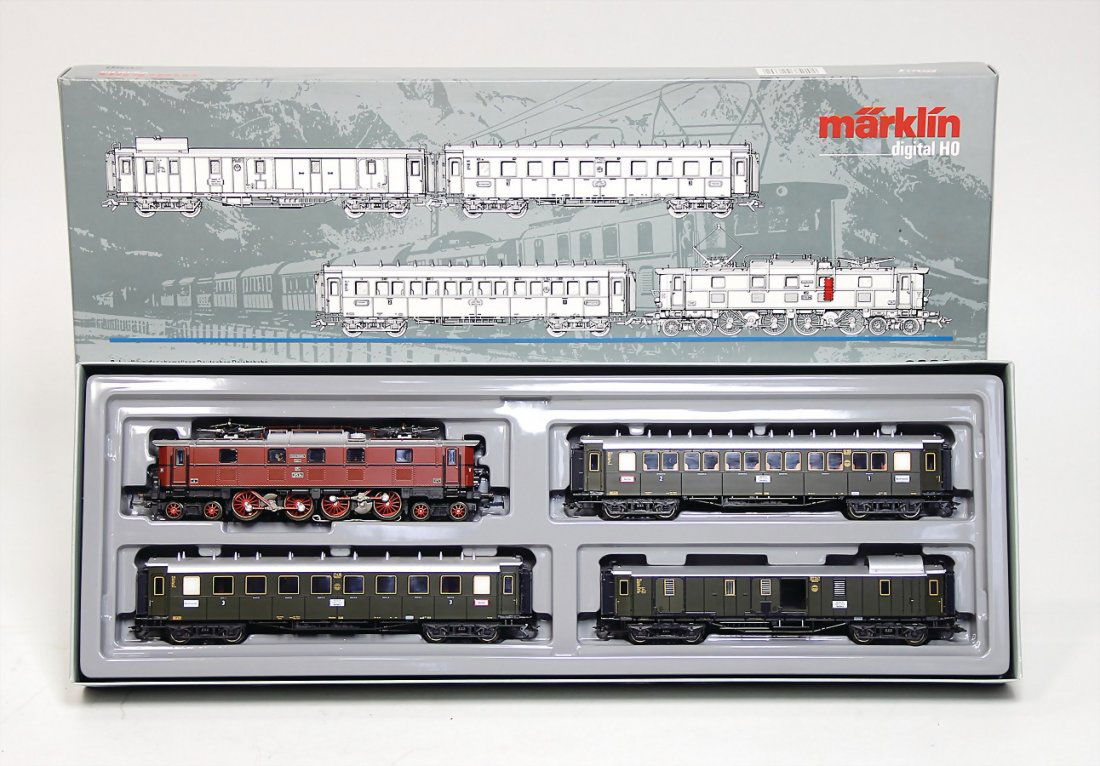 MäRKLIN  Digital H0, Schnellzug der ehem. Dt. (1 of 1)