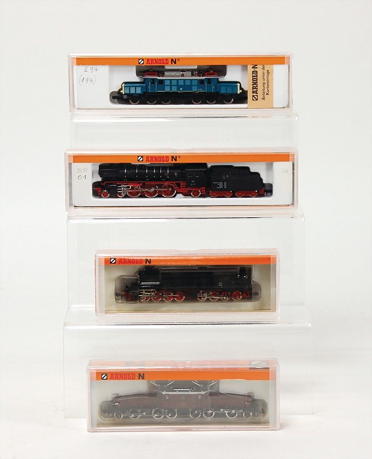 Konv.,  4 Lokomotiven, darunter 2 Dampfloks, 2 E-Loks, (1 of 1)