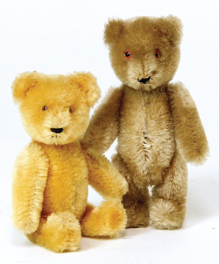 SCHUCO 2x Tricky, 13 cm, 1x beige, good, 1x mohair at: SCHUCO 2x Tricky, 13 cm, 1x beige, good, 1x mohair at tail is missing German Description SCHUCO 2x Tricky, 13 cm, 1x beige, gut, 1x Mohair am Schwanz fehlt