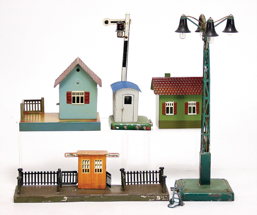 MÄRKLIN track 0, platform barrier, with box office (1 of 1)