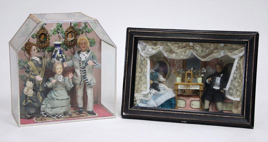 2 Glasvitrinen, Bastelarbeit, darin 1 x Mutter mit (1 of 1)