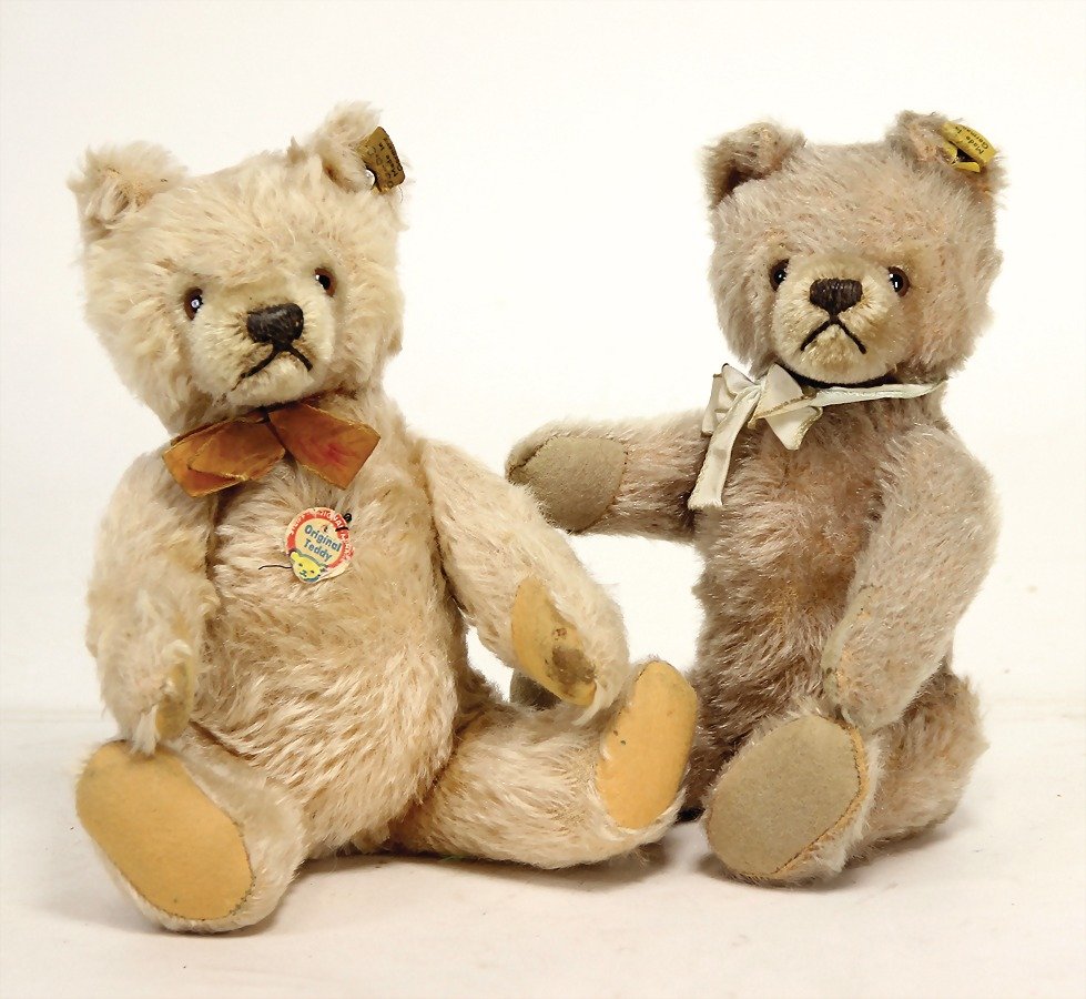STEIFF 2 Orig.- Teddy mit Knopf u. Fahne, 1 x 0202/ 26, (1 of 1)