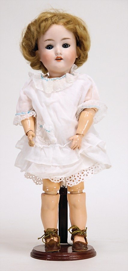 ARMAND MARSEILLE Porzellankopf-Puppe, gem. 390 N, blaue (1 of 1)