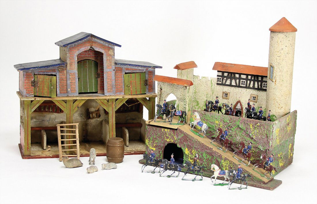 kl. Stall, Holz, mit lithogr. Papier beklebt, alte (1 of 1)