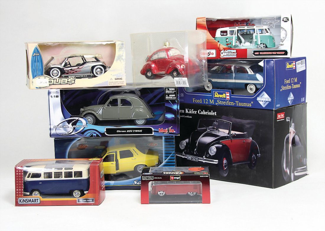 Konv. Modellautos, 1:18, u. andere, ca. 25 Teile, viele (1 of 2)