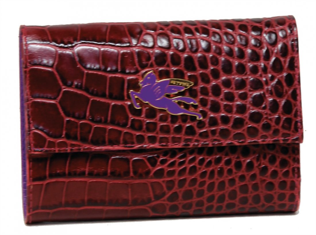 ETRO Damenportemonnaie, bordeauxrote: ETRO Damenportemonnaie, bordeauxrote Reptilienleder-Optik, lilafarbenes Leder innen, 1 Scheinfach, 3 Geheimfächer, 4 Kreditkartenfächer, 1 Münzgeldfach mit Druckknopf, H: 9 cm, B: 13 cm