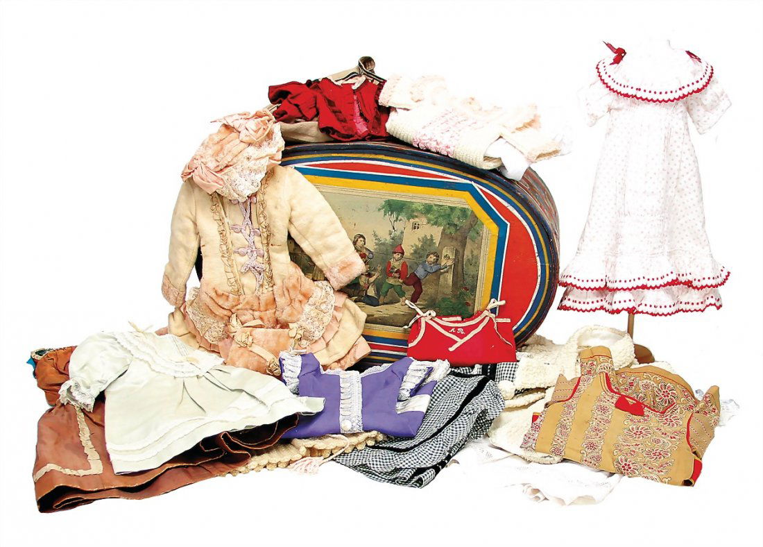 big oval box made of chipboard, with a diameter of 45 (1 of 1)