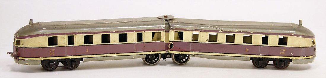 MÄRKLIN track 0, TW 970, ivory/olive, clock: MÄRKLIN track 0, TW 970, ivory/olive, clock mechanism drive is faulty, used, the scratches on the paintwork are caused of old age, with tender spot at roof German Description MÄRKLIN Spur 0,