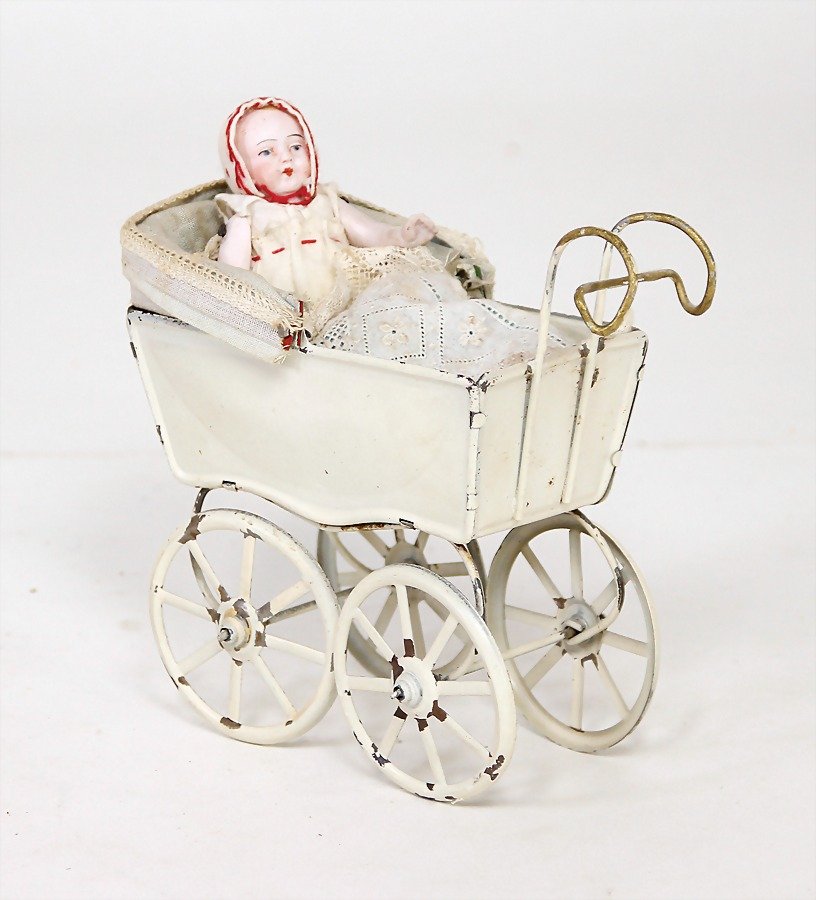 dollhouse pram, sheet metal, 13.5 cm, c. 1920, with (1 of 1)