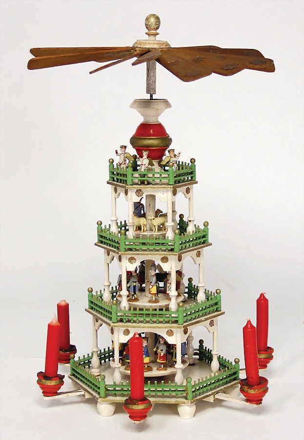 ERZGEBIRGE Christmas pyramid, 45 cm, nice size, with Oct 15, 2016