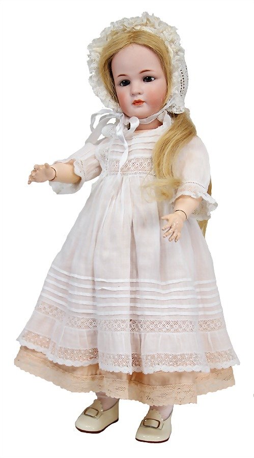 SIMON & HALBIG German character doll, marked (1 of 5)