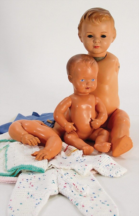 BRUNO SCHMIDT celluloid boy, 50 cm, socket head, blue: BRUNO SCHMIDT celluloid boy, 50 cm, socket head, blue fix inset glass eyes, arms are loosely add, with 1 Strampelchen, 31 cm, Tortulon German Description BRUNO SCHMIDT Celluloid-Junge, 50 cm, Kurbelko