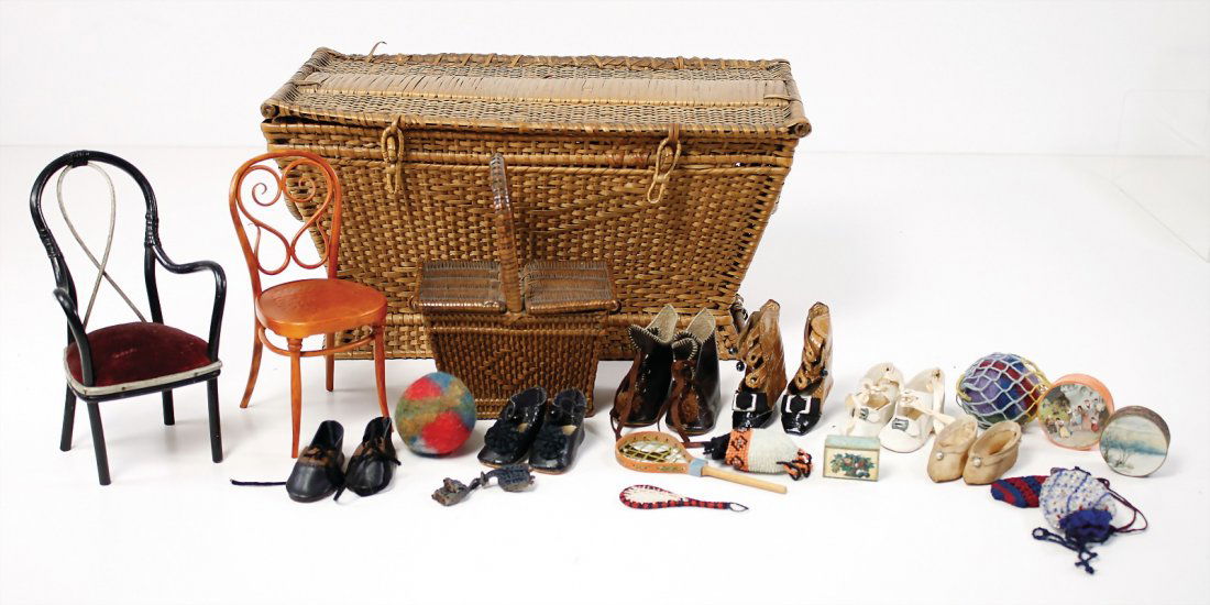 schöner geflochtener Deckelkorb, 31 cm x 16 cm, (1 of 1)