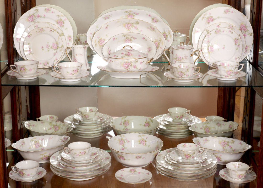 BAWO & DOTTER LIMOGES CHINA SERVICE: BAWO & DOTTER LIMOGES CHINA SERVICE: Approx. 41 pieces by Bawo & Dotter, Limoges, in a pink floral pattern with gilt scalloped edge to include 10 dinner plates (9 1/2"), 4 salad plates (7 1/2"), 4 bre