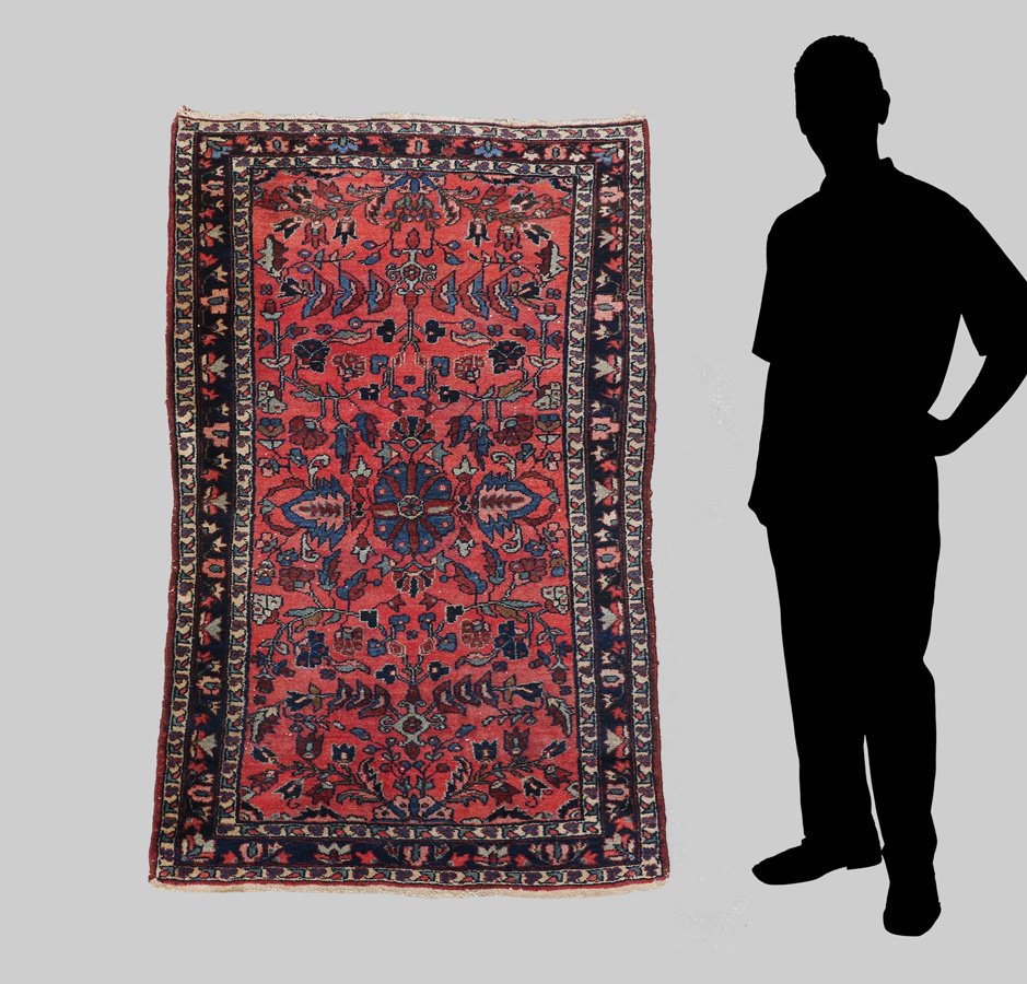 PERSIAN HAMADAN HK WOOL RUG, 3'3" X 5'1": SEMI-ANTIQUE PERSIAN HAMADAN HAND KNOTTED WOOL RUG, 3'3" X 5'1": This cheerful village rug has a salmon pink field with a central small flower head medallion in medium blue, rust, and white. There are