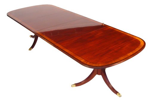 Ethan Allen 18th C Mahogany Dining Table 2 Leaves
