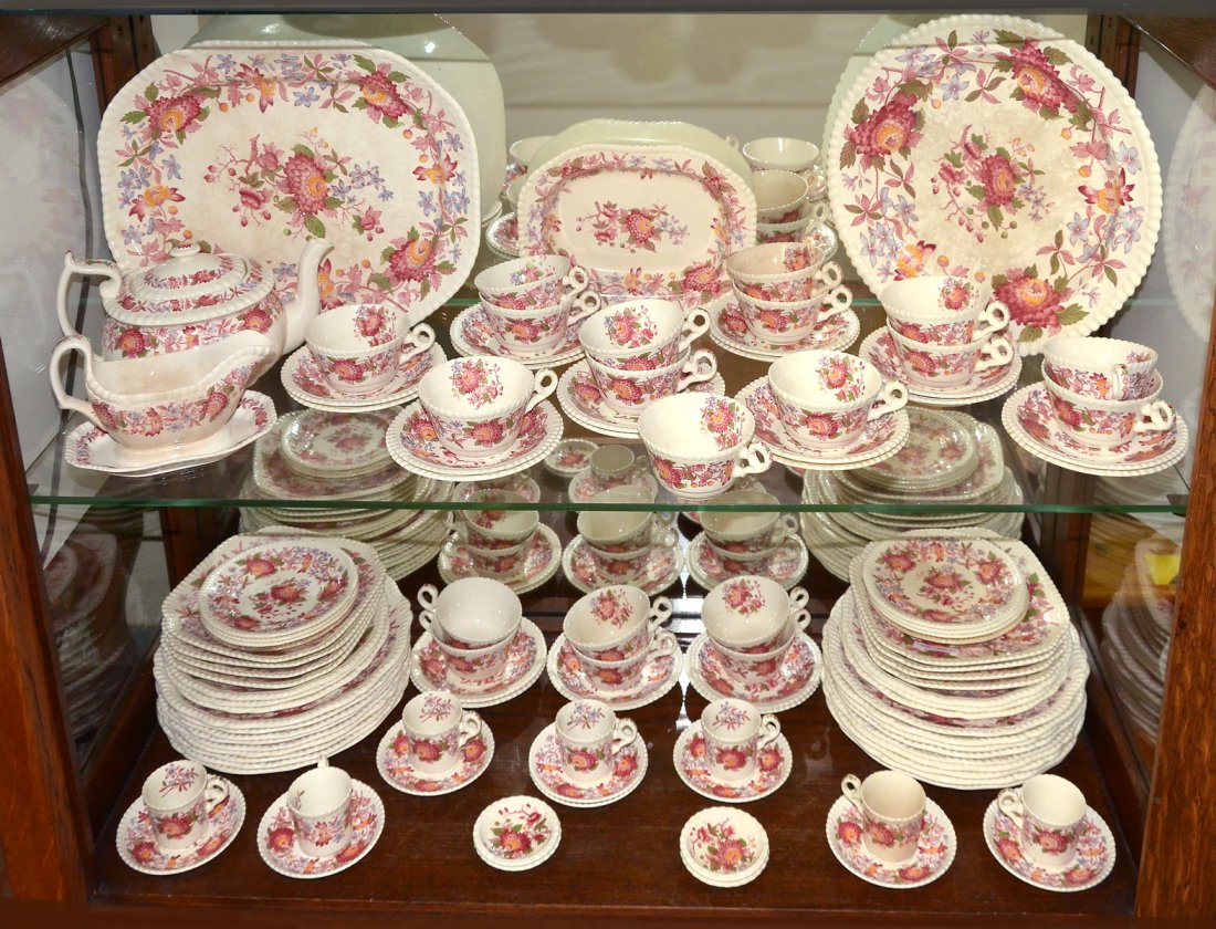 COPELAND "SPODE ASTER" CHINA: COPELAND "SPODE ASTER" CHINA- Approx. 104 pieces of Copeland china in the "Spode Aster" pattern to include 18 dinner plates (10.5"), 8 square luncheon plates (8.5"), 6 luncheon plates (9.5"), 8 bread 