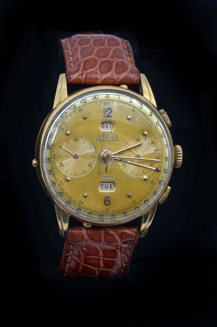 18K (CASE ONLY) ANGELUS CHRONODATO WATCH WITH LEATHER S: 18K (CASE ONLY) ANGELUS CHRONODATO WATCH WITH LEATHER STRAP: Chronodato series features a combination of 2-reg chronograph and the full calendar showing the day of the week, date, and month. It is pow
