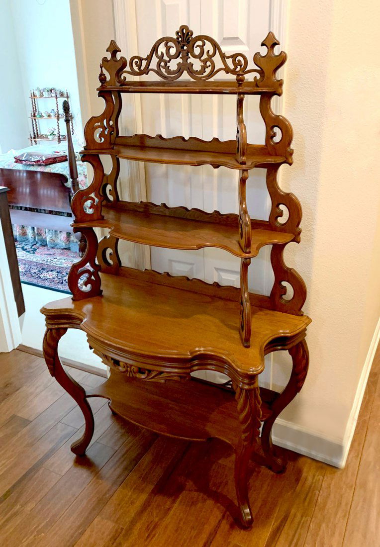 VICTORIAN 4 SHELF ETAGERE