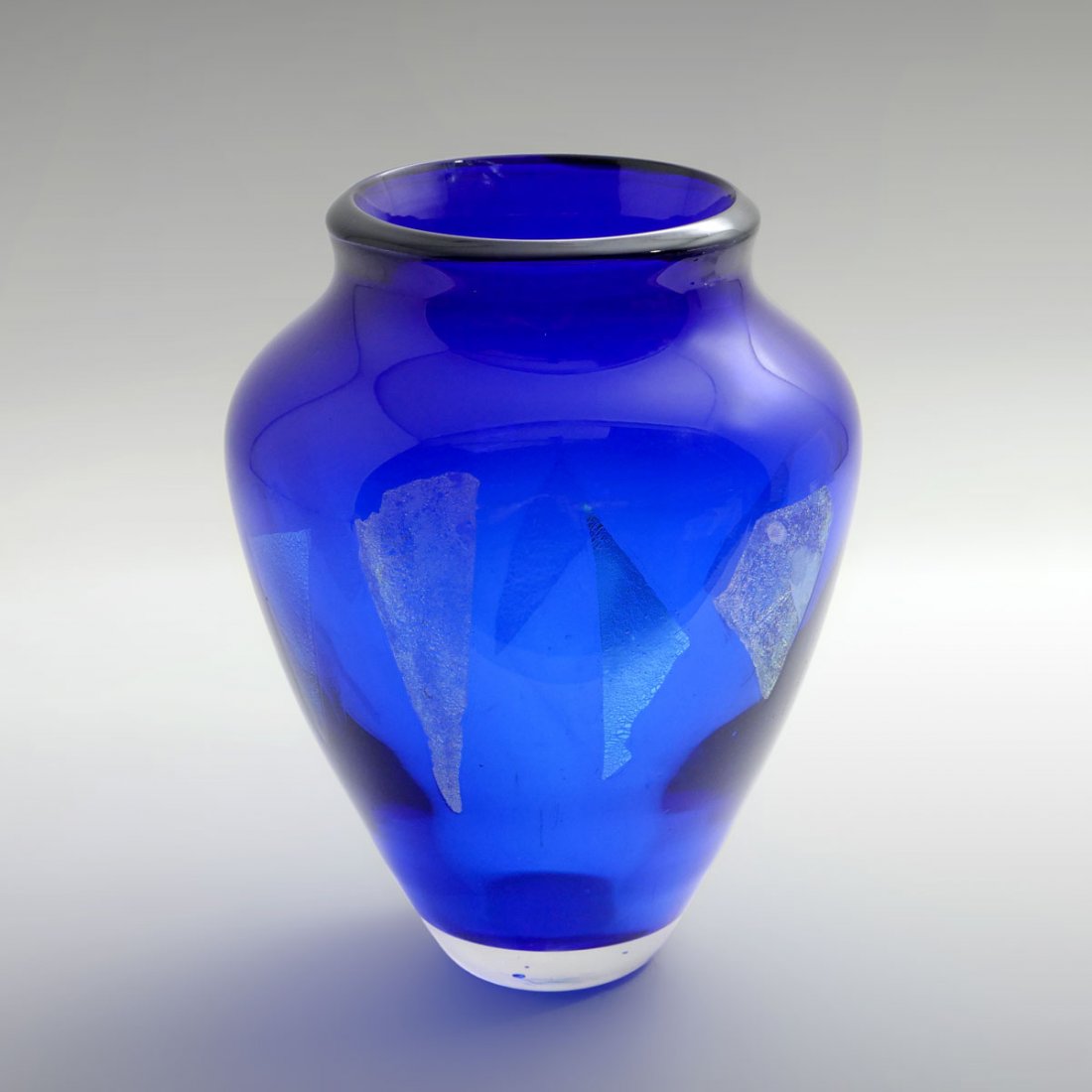 DUNCAN MCCLELLAN DICHROIC VASE: DUNCAN MCCLELLAN DICHROIC VASE: Cobalt blue Duncan McClellan vase having Dichroic accents. Signed & dated at underside. Approx. 9.75" h x 7.5" w.