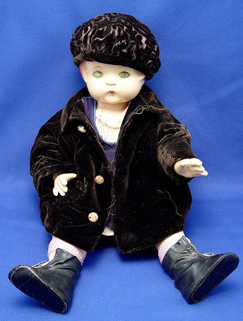 ORIGINAL EFFANBEE PATSY ANN DOLL: ORIGINAL EFFANBEE PATSY-ANN DOLL: Composition doll with molded hair, sleepy eyes (cloudy), and if not the original, surely vintage, outfit. Pink slip, blue dress and brown velvet coat and hat with zip