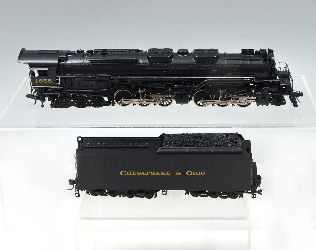 OVERLAND/AJIN C & O H-8 ALLEGHENY 2-6-6-6: OVERLAND/AJIN C & O H-8 ALLEGHENY 2-6-6-6 ENGINE & TENDER: Black painted brass C & O H-8 Allegheny 2-6-6-6 model train Engine & Tender by Overland Models Inc./Ajin, 1993. In original box. Approx. 2.5"