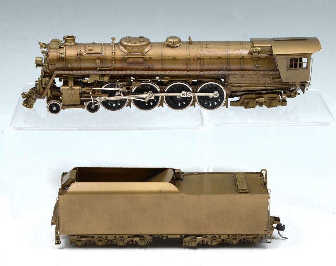 OVERLAND/DONG JIN ATLANTIC COAST LINE R-1: OVERLAND/DONG JIN ATLANTIC COAST LINE R-1 BRASS ENGINE & TENDER: Brass Atlantic Coast Line model train engine & tender by Overland Models Inc./Dong Jin R-1 4-8-4 Northern, 1977. In original box. Appro