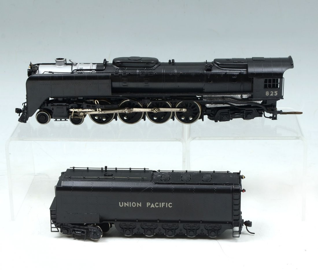 WESTSIDE/KATSUMI UNION PACIFIC FEF-2: WESTSIDE/KATSUMI UNION PACIFIC FEF-2 ENGINE & TENDER: Black Union Pacific FEF-2 4-8-4 Northern Model-46 model train Engine & Tender #825, by Westside Model Co./Katsumi, 1975. In original box. Approx.
