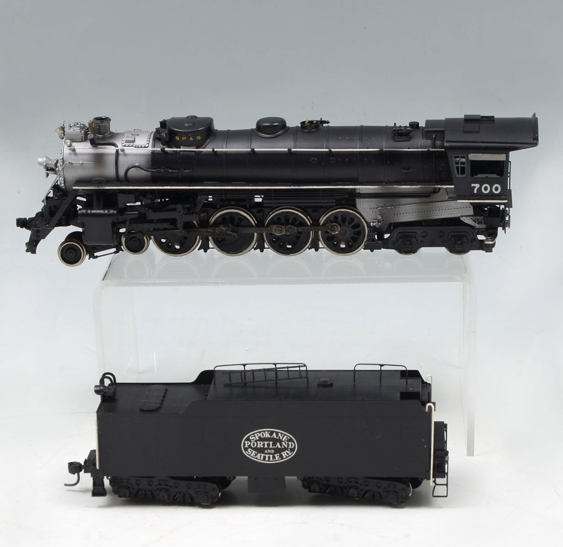 WESTSIDE MODEL CO. SPOKANE, PORTLAND, & SEATTLE GS-8: WESTSIDE MODEL CO. SPOKANE, PORTLAND, & SEATTLE GS-8 ENGINE & TENDER: Black with grey Spokane, Portland, & Seattle GS-8 4-8-4 model train Engine & Tender, by Westside Model Co. In original box. Approx