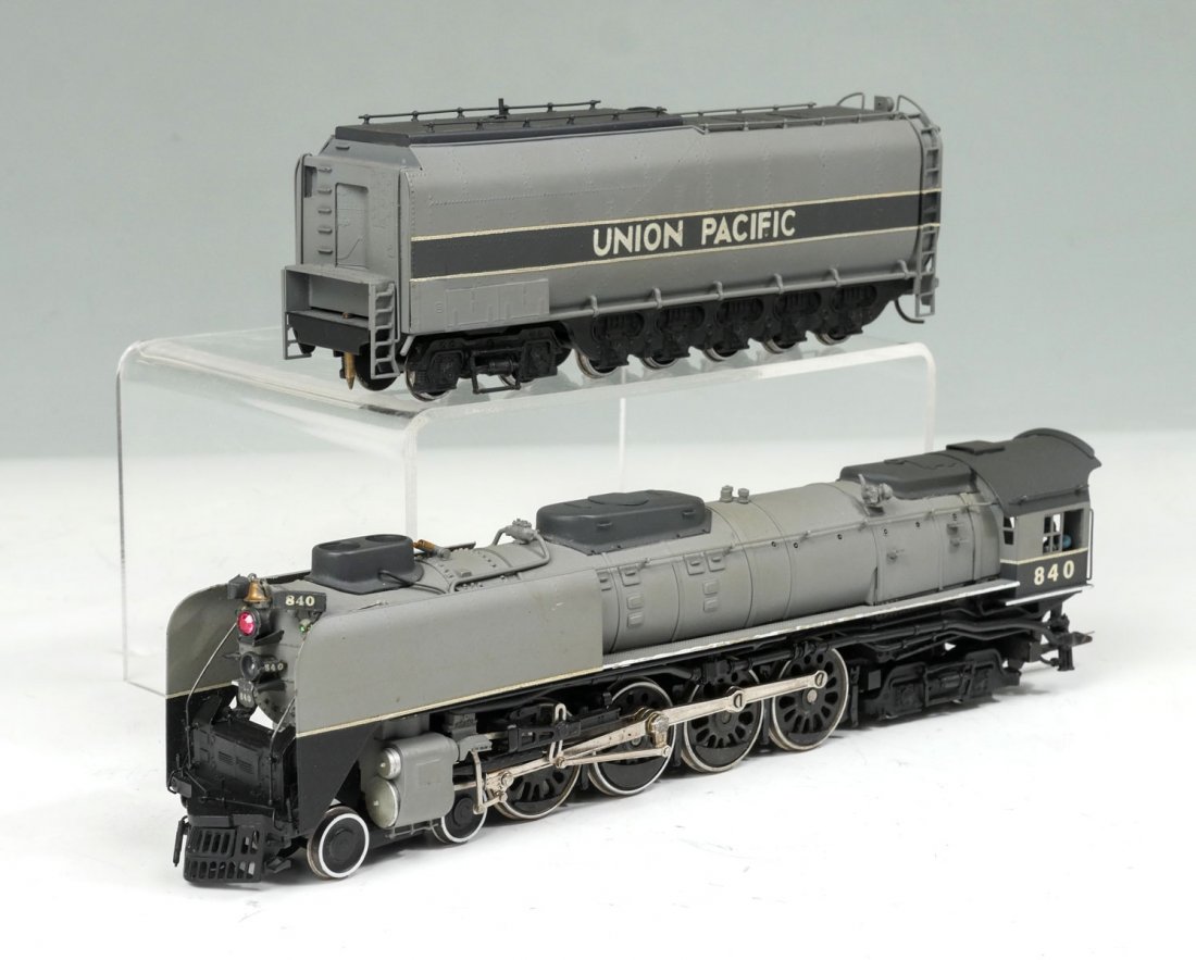 MAX GRAY UNION PACIFIC FEF-3 ENGINE & TENDER: MAX GRAY UNION PACIFIC FEF-3 ENGINE & TENDER: Grey & black painted Union Pacific 4-8-4 FEF-3 model train Engine & Tender #840 with Engineer, Fireman, & jeweled lights, by Max Gray, 1964. In original b