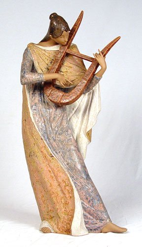 LLADRO LYRIC MUSE 2031 45.5'' TALL 360 of 400 - 2