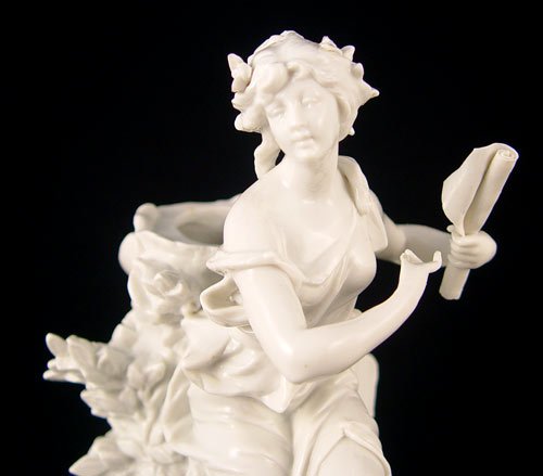 VOLKSTEDT BLANC DE CHINE PORCELAIN FIGURE - 2