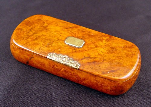 EARLY 19TH C BURL WOOD TOBACCO SNUFF BOX