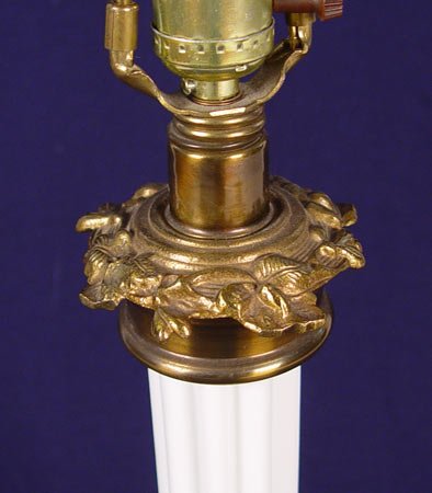 RIBBED OPAL GLASS LAMP - 2