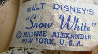 21" CA. 1952 MADAME ALEXANDER SNOW WHITE DOLL - 4